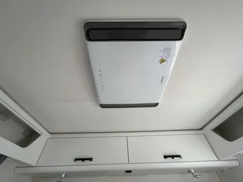 Sunlight T 68 Adventure Edition + Pop-top roof & Air conditioning photo: 12