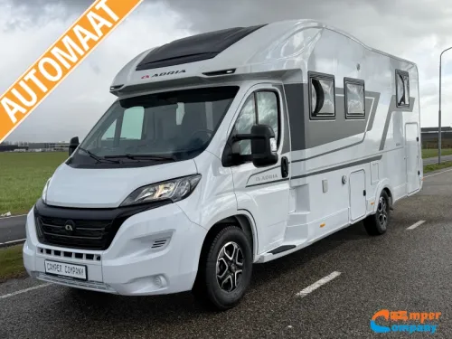 Adria Matrix Plus 670 DL Single beds / Automatic