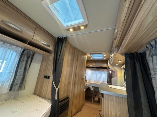 Eriba Nova Light 442 Crystal Silver photo: 18