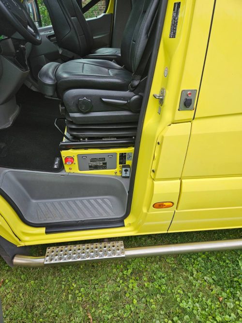 Mercedes Sprinter 319 bluetec photo: 21