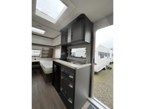 Hobby On Tour 460 DL 1500kg - Bettverbreiterung Foto: 6