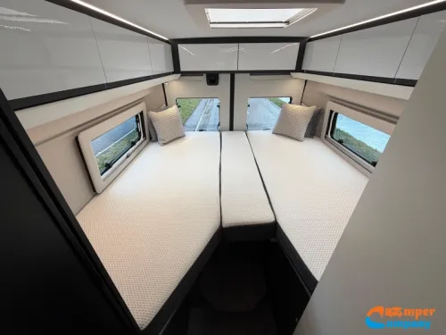 Adria Twin Supreme 640 SLB Lengte bedden | Automaat  foto: 13