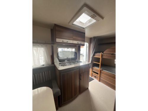 Weinsberg CaraOne 400 LK ETAGENBETT-VORZELT Foto: 6