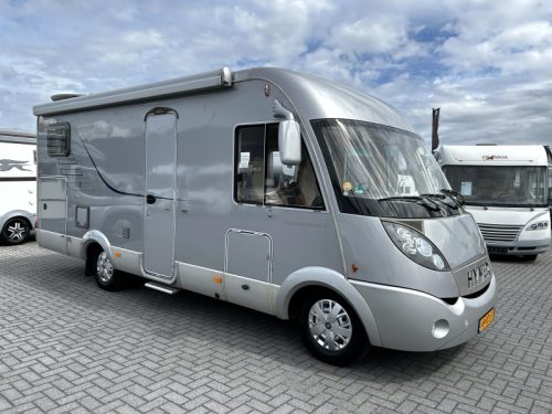 Hymer B614 CL Querbett/Hubbett/160PS Foto: 1