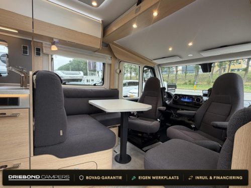 Hymer B-MC I 680 Blackline Single Beds Awning Lithium Towing hitch photo: 1