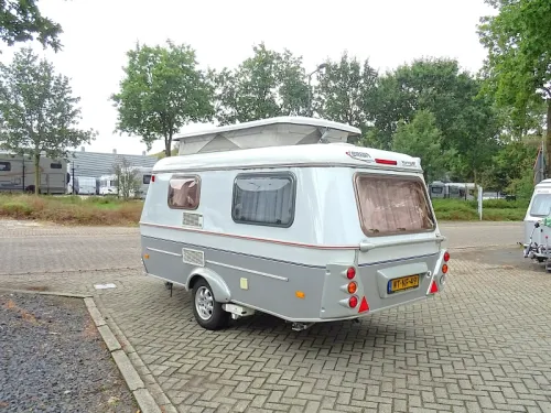 Eriba Touring 410 GT sehr sch&ouml;ne Ausf&uuml;hrung Foto: 1
