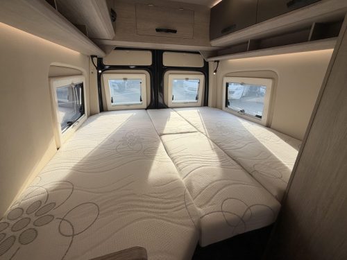 Bravia Mobil SWAN 680 4X4 photo: 12