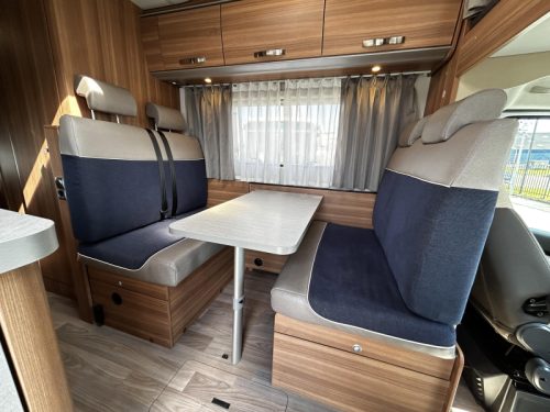 Weinsberg CaraHome 600 DKG Bunk bed/Overcab/6-seater photo: 8