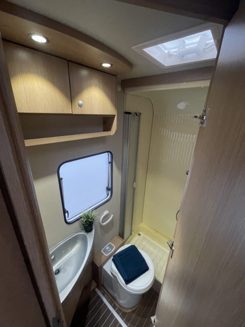 Hymer Capron Libert&eacute; VIP 690 VIP FRANSBED+HEFBED DAKAIRCO photo: 9