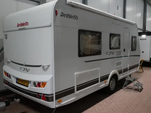 Dethleffs C'Joy 460 LE Dorema awning photo: 3