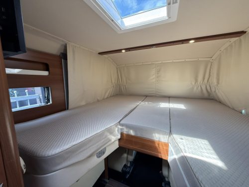 Carthago Liner For Two 53 L U-shaped dinette - Full accessories photo: 2