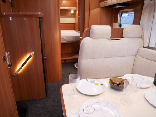 LMC Cruiser Exclusive T692G, Queensbed, XXL Garage, XXL K&uuml;hlschrank!! Foto: 9