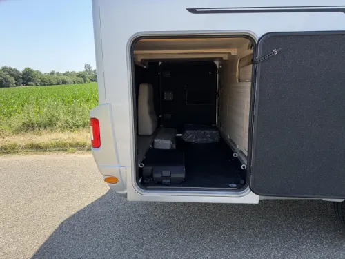 Adria Compact Supreme DL Face-to-Face, 160HP photo: 26