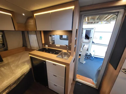 Knaus Sport 400 QD free mover photo: 16