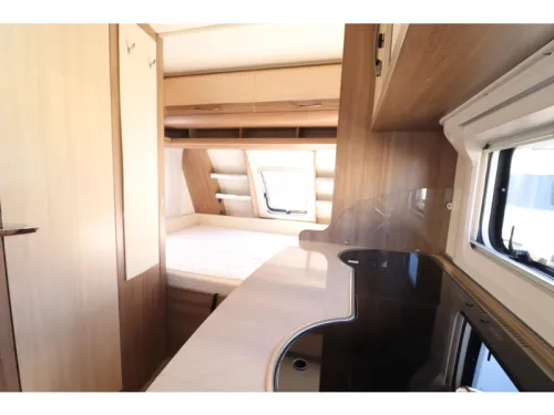 Hobby De Luxe 455 UF Rangierhilfe / Markise Foto: 16