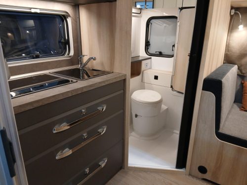 Hobby De Luxe 460 SL Foto: 2