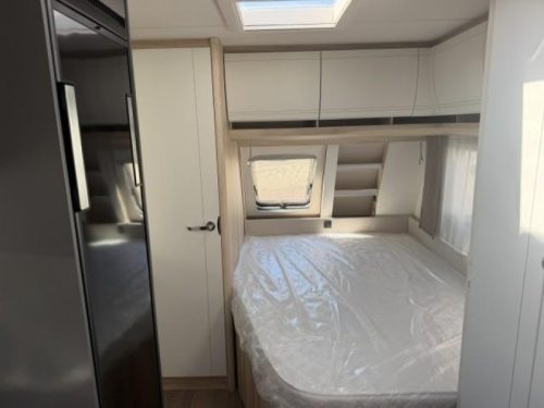Hobby De Luxe 460 UFE 1500 kg photo: 5
