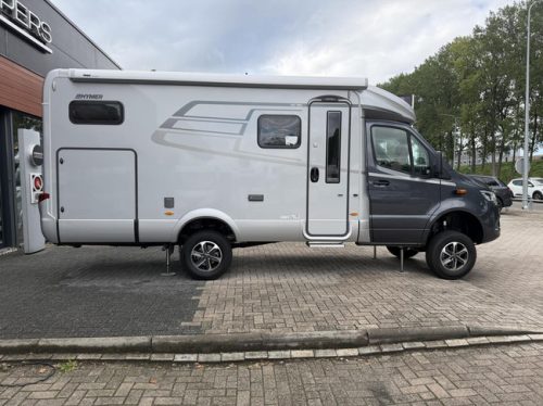 Hymer ML-T 580 4X4 190PK Lithium Luchtvering Levelsysteem Omvormer foto: 9