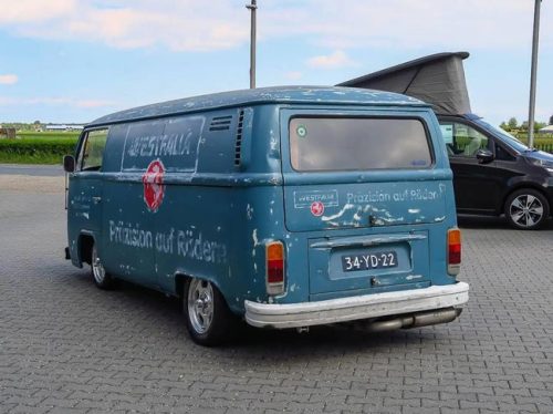 Volkswagen T2b Panelvan Westfalia avec int&eacute;rieur de camping-car photo : 18