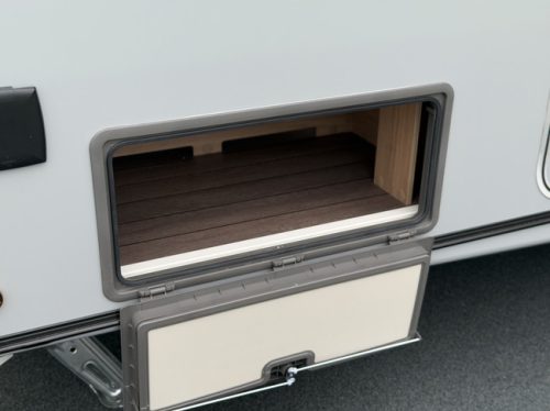Knaus SUDWIND 460 EU Black Selection Campovolo Grey E-Power / 50% deals photo: 5