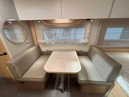 LMC Style 490 K model 2027, bunk bed  photo: 13