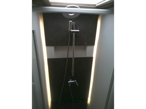 Adria Matrix 670 SL 9-Gang-Automatik Foto: 17