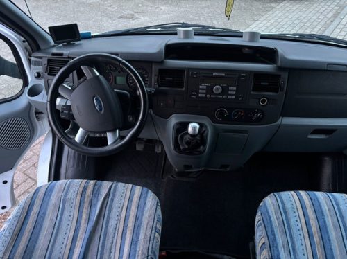 Ford 2.2 tdi Chausson FLASH Large garage photo: 11