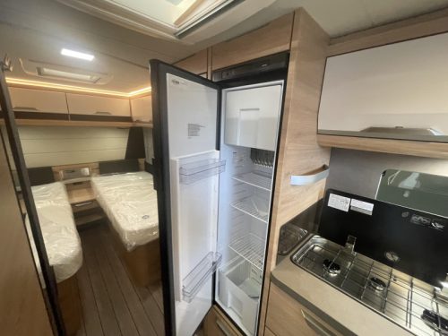 Knaus Sudwind Black Selection 540 UE +underfloor heating+extra awning photo: 11
