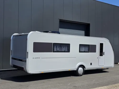 Adria Alpina 663 HT Foto: 2