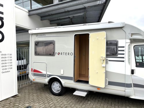 Dethleffs Fortero 5975 QUERBETT KLIMAANLAGE ANH&Auml;NGERKUPPLUNG Foto: 4