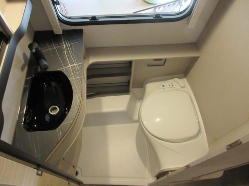 Eriba Touring Silver Edition 542 210 Breit/Einzelbetten!! Foto: 13