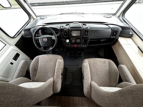 B&uuml;rstner Lyseo Time I 690 G Single beds/Automatic! photo: 20