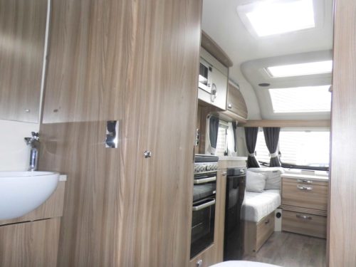 Sprite Cruzer 480 SR Rangierhilfe und Kassettenmarkise!  Foto: 6