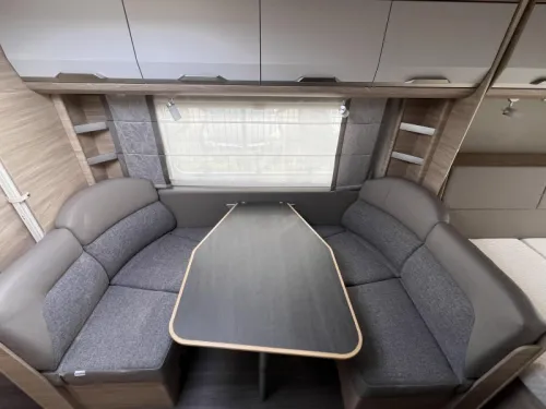 Knaus Sudwind 580 QS Rangierhilfe, Etagenbett, Radio,  Foto: 11
