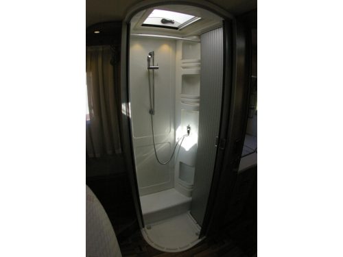 Hymer T 698 CL Queensbed, Hubdach, Garage Foto: 15