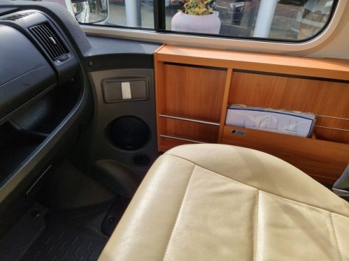 Hymer Exsis 678 | Automatic | Euro-6b | Single Beds | Drop-down Bed | Camera | Navigation | Top Condition! photo: 23