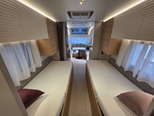 Adria Adora 572 UT Alde heating  photo: 15