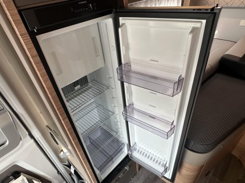 Weinsberg CaraSuite 650 MF AUTOMAAT FH05 5 plazas  foto: 11