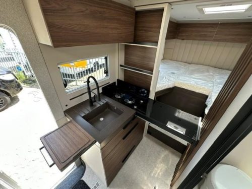 B&uuml;rstner Signature SFT 7.0 WOHNMOBIL DES JAHRES! Foto: 13