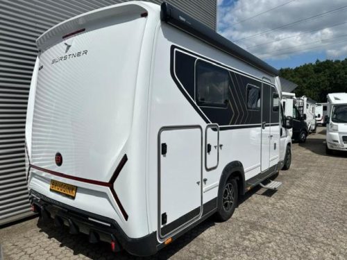 B&uuml;rstner Signature SFT 7.4 CAMPER VAN HET JAAR!  foto: 3
