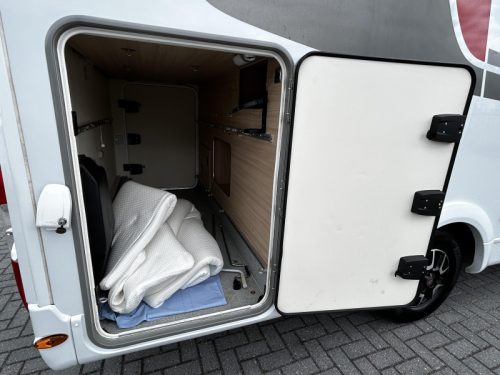 B&uuml;rstner Lyseo Time I 690 G Single beds/Automatic! photo: 6