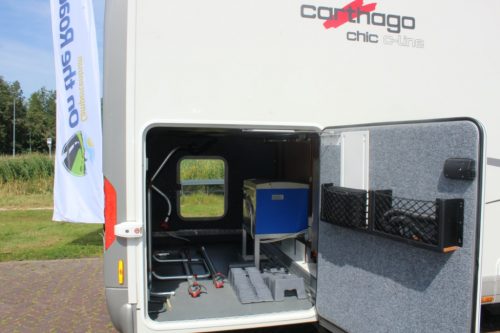 Carthago 4.2 Vollintegriert 2.3 M-jet 148 PS, Alko Fahrgestell light, Motor-Klimaanlage, Hubbett & Querbett, Garage, Drehst&uuml;hle vorne, L-Sitz, Seiten-Sitz, etc. Marum (Groningen) Foto: 34