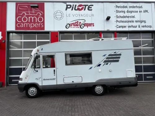 Hymer B544 Vollintegriert Wohnmobil, 4 Personen Foto: 1