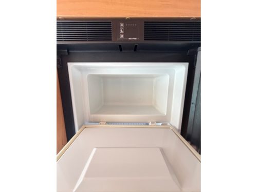 P&ouml;ssl 640 Roadcruiser Automaat / ALL SEASONS / MAXI / TV+SCHOTEL / FIETSENDRAGER foto: 6