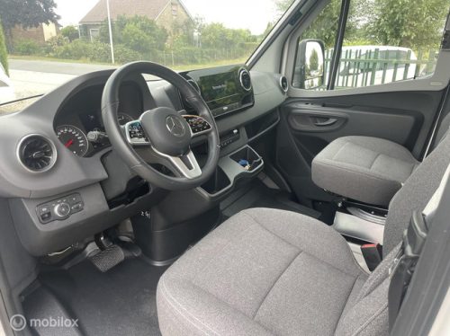 Hymer Mercedes 170-HP Automatic Euro6 ML-T 580 Single Beds XXL Garage photo: 8