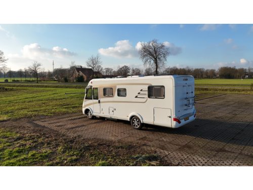 Hymer B678 Premium Line single beds photo: 19