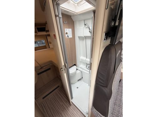 Carthago Malibu 640 LE 9T Automatic Single Beds 2X Airco Swing Bike Rack photo: 21