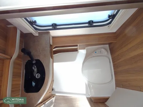 Eriba Touring Legend 542 beautiful complete version photo: 12