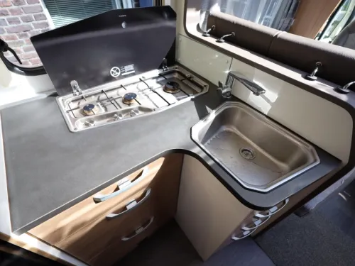 Adria Coral Axess 600 SL Nivelliersystem | Fahrradtr&auml;ger Foto: 6