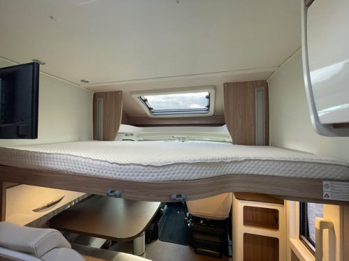 B&uuml;rstner Limited T 690 Citroen photo: 18